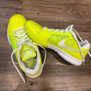 Nike Tennis Shoes Air Vapor Ace Size 9